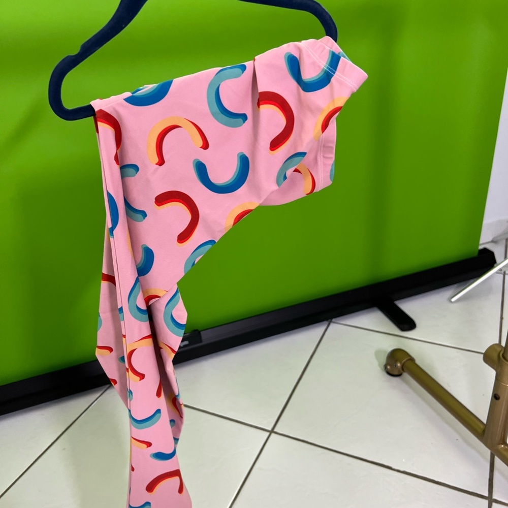 Pants - Picture 2 of 4
